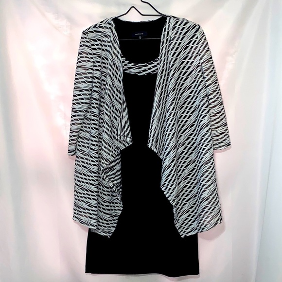 R&M WO SIZE 16 BLACK WHITE WAVE DESIGN DRESS WITH ATTACHED WATERFALL JACKET EUC - Picture 1 of 11
